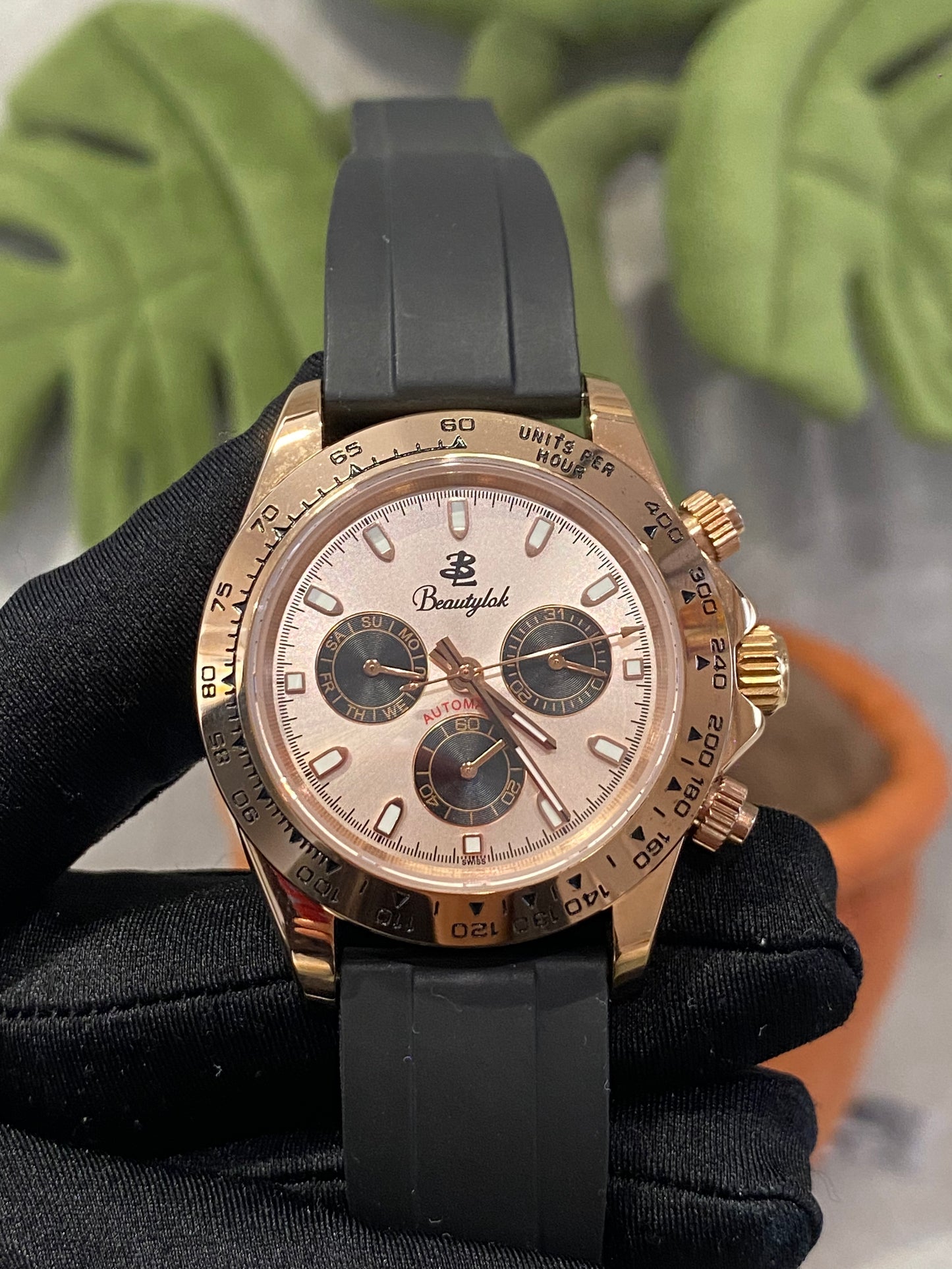 Classic Panda Dial & Rubber Strap Chronograph